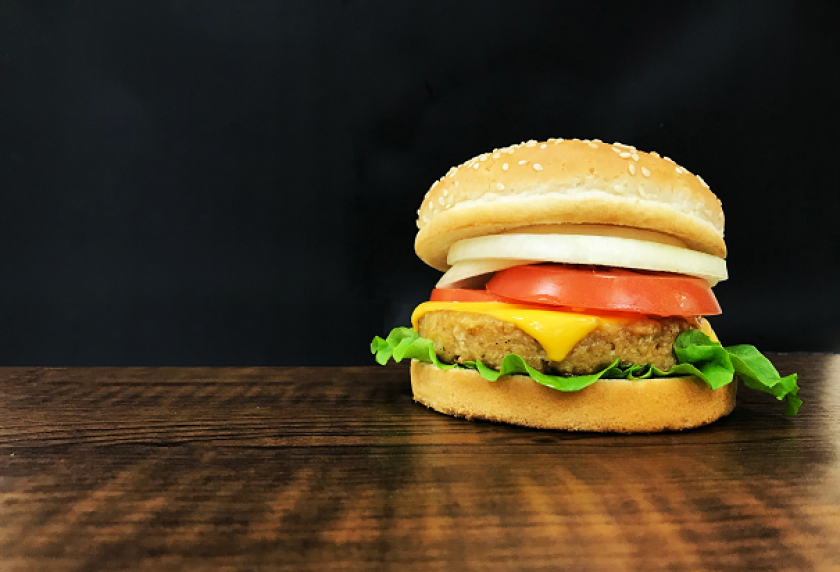< A hamburger made with “Miracle Meat” >