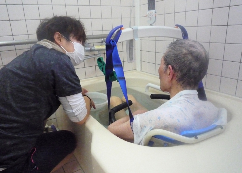 Outcome of an initiative by a past grant recipient: installation of a bathtub lift