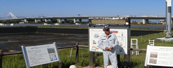 Explaining to facilities tour guests